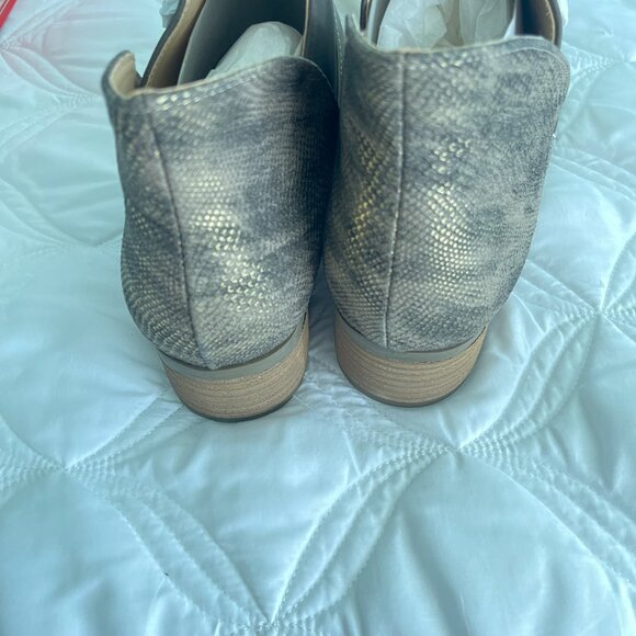 Lindsay Phillips Two Tone Ankle Boots Size 11  NWT - Picture 9 of 11